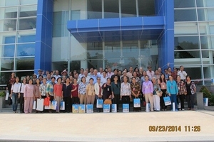 Hội người cao tuổi quận 3 tham quan Nhà máy sữa bột  Việt Nam - Vinamilk tại Bình Dương