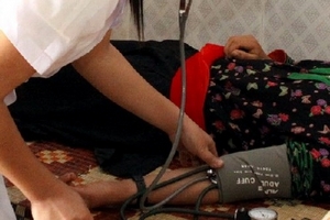 Nhiễm khuẩn bệnh viện phần lớn là từ bàn tay các nhân viên y tế