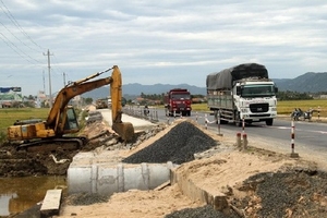 Phú Yên sẽ bàn giao dứt điểm mặt bằng Quốc lộ 1A vào ngày 30/10