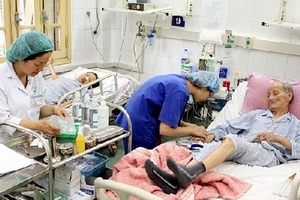 Học mô hình quản lý, đào tạo nguồn nhân lực y tế của Pháp