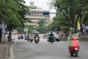 Bắc bộ se lạnh về đêm, Nam bộ triều cường đạt đỉnh