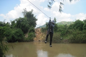 Đắk Lắk: Tai nạn thương tâm vì đu cáp treo qua sông