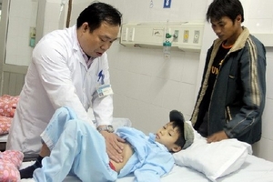 Vụ ngộ độc tại Cao Bằng: Hai cháu nhỏ đã qua cơn nguy kịch