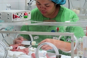 Việt Nam có thể cứu sống trẻ sinh non 500 gam