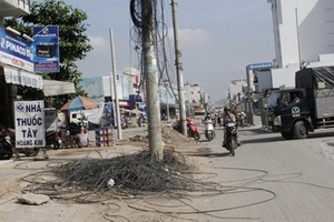 [Photo] Dân khổ vì công trình thi công cẩu thả