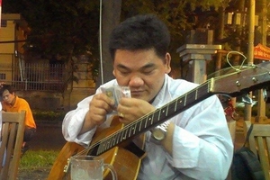 Nhọc nhằn những “Kiếp cầm ca” trên đường phố Sài Gòn
