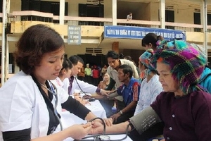 Cao Bằng: Khám bệnh, cấp thuốc cho hơn 1.000 người nghèo