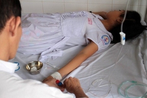 Học sinh tiểu học nhập viện sau khi tiêm ngừa sởi – rubella