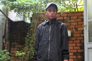 Người đàn ông “không tên, không tuổi” bơ vơ giữa đời