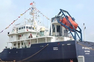 Tàu Việt Nam bị cướp ở vùng biển Singapore, thủy thủ bị bắn