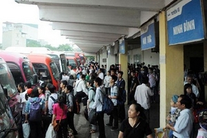 Không để người dân không có tàu xe về về quê ăn Tết
