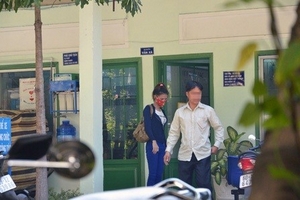 Bé trai bị bỏ rơi trên taxi: Mẹ xin nhận lại con