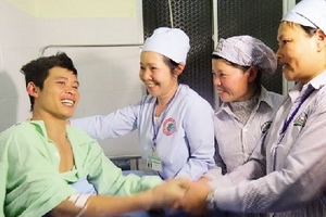 Ngành Y tế hỗ trợ ứng cứu nạn nhân sập hầm tại Lâm Đồng: Những giây phút không thể quên