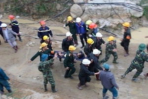 Hành trình giải cứu  12 công nhân bị sập hầm