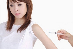 Đình chỉ công tác, xem xét kỷ luật cán bộ tiêm nhầm vaccine