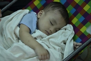 Mẹ bé trai bị bỏ rơi trên taxi có thể bị phạt đến 15 triệu đồng