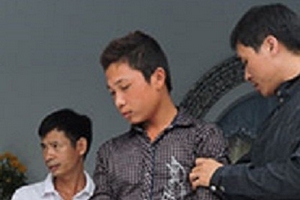 Đâm trọng thương hàng xóm rồi tri hô cướp