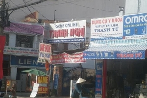 Nghi can đâm chết bé trai tại tiệm internet ra đầu thú