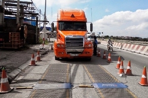 Xử lý nghiêm tiêu cực tại các trạm cân, bảo kê xe quá tải