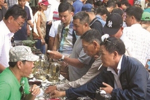 “Chợ ve chai” không bán… “ve chai”