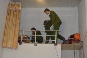 Vụ hai thi thể với hàng chục nhát dao trên người: Hai người đã tự hạ sát nhau?