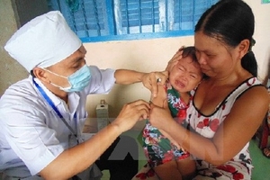 35 học sinh sốc phản vệ sau khi tiêm phòng sởi-rubella đã xuất viện