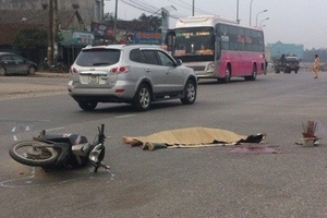 Va chạm xe tải, nam công nhân tử vong tại chỗ