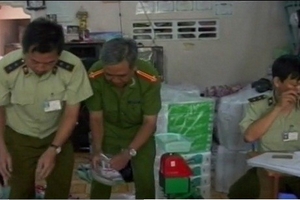Bến Tre: Triệt phá cơ sở sản xuất hàng giả