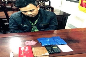 Hai vợ chồng cùng “hạ sơn” để bán 1.200 viên hồng phiến