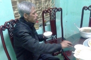 Hà Nội: Tìm tung tích người đàn ông nằm gục trên cao tốc