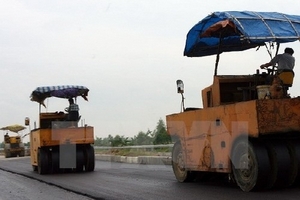 Nhiều gói thầu của dự án mở rộng Quốc lộ 1 chậm tiến độ
