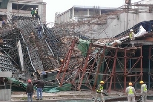 Phê bình Tổng thầu Trung Quốc thuộc dự án đường sắt trên cao