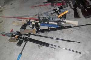 Nghệ An: Khởi tố nguyên Chủ tịch xã dùng súng bắn vợ trọng thương