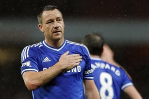 John Terry tiếp tục gắn bó với Chelsea