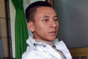 Tài xế đỡ đẻ cho sản phụ trên taxi