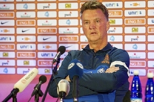 Các phóng viên điêu đứng với những phát biểu của Louis Van Gaal