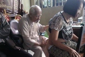“Thần y” dạy chữa bách bệnh "siêu tốc"