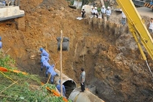 Bắt hai nguyên giám đốc vụ vỡ đường ống nước sông Đà