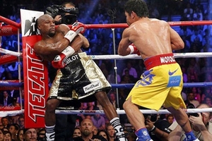 Nghi vấn tay đấm Manny Pacquiao bị xử ép trong trận quyền anh thế kỷ