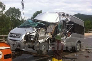 Nghệ An: Tai nạn trên Quốc lộ 1A, ít nhất 6 người thương vong