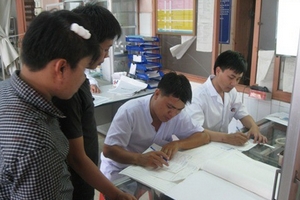 Hai phóng viên bị đánh trọng thương khi đi tác nghiệp