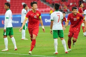 Thắng đậm U23 Indonesia 5-0, U23 VN giành HCĐ SEA Games 28