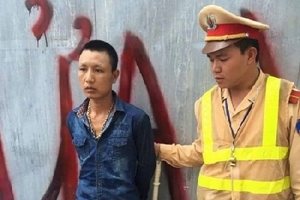 CSGT “hạ nốc ao” đối tượng vận chuyển ma túy giữa Thủ đô