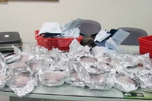 Sơn La bắt đối tượng vận chuyển 2.000 viên ma túy tổng hợp