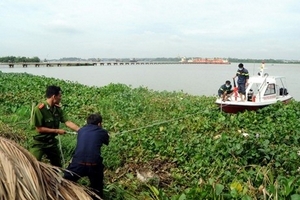Phát hiện xác người đàn ông nổi trên sông Đồng Nai