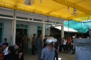 Án mạng nghiêm trọng trên bãi biển, 1 người chết, 2 người bị thương