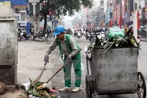 Hà Nội triển khai tháng vệ sinh tiêu độc và khử trùng môi trường