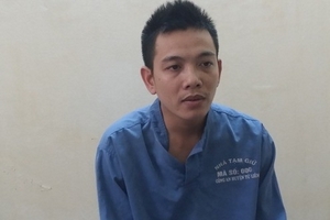 Bị vợ “cắm sừng”, vác dao đâm chết tình địch