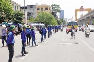 “Biết con như thế, tôi đã không cho đi tình nguyện”