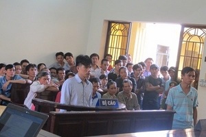 Giết con nợ vì 4 triệu đồng